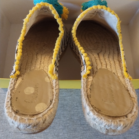 Boden Slip On Espadrille Tassel Mules Flats Women's Size 38 EU - Picture 16 of 16